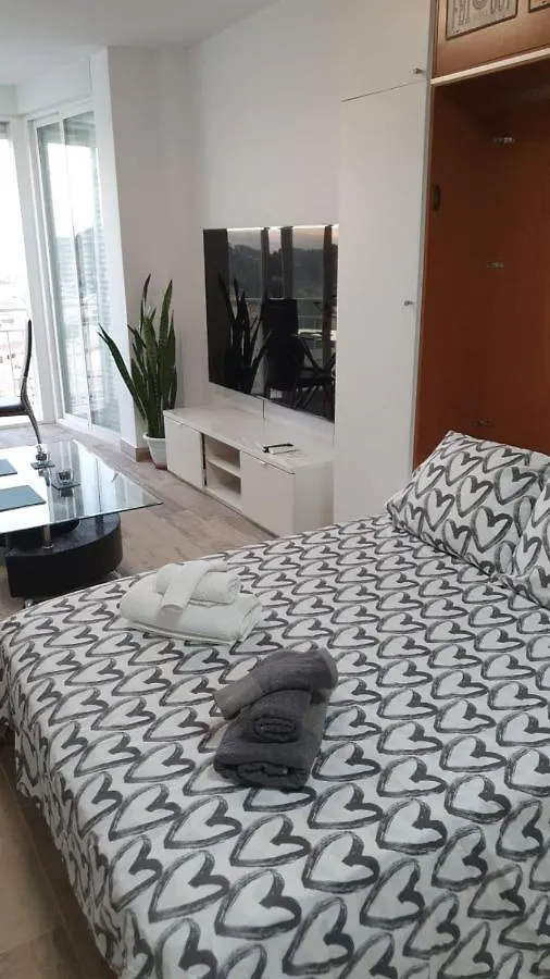 Nuevo Estudio, Recien Reformado, Wifi, Centro De Torremolinos Apartment 0*,