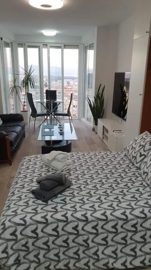 Nuevo Estudio, Recien Reformado, Wifi, Centro De Torremolinos Apartment